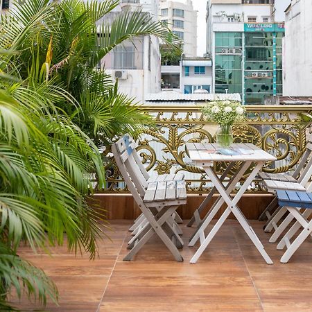 Woody House Saigon Center Aparthotel Хошимин Екстериор снимка