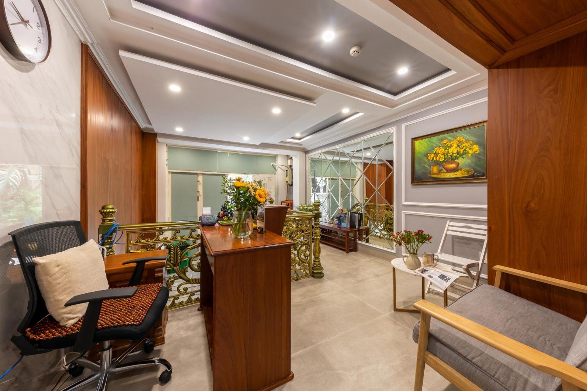 Woody House Saigon Center Aparthotel Хошимин Екстериор снимка