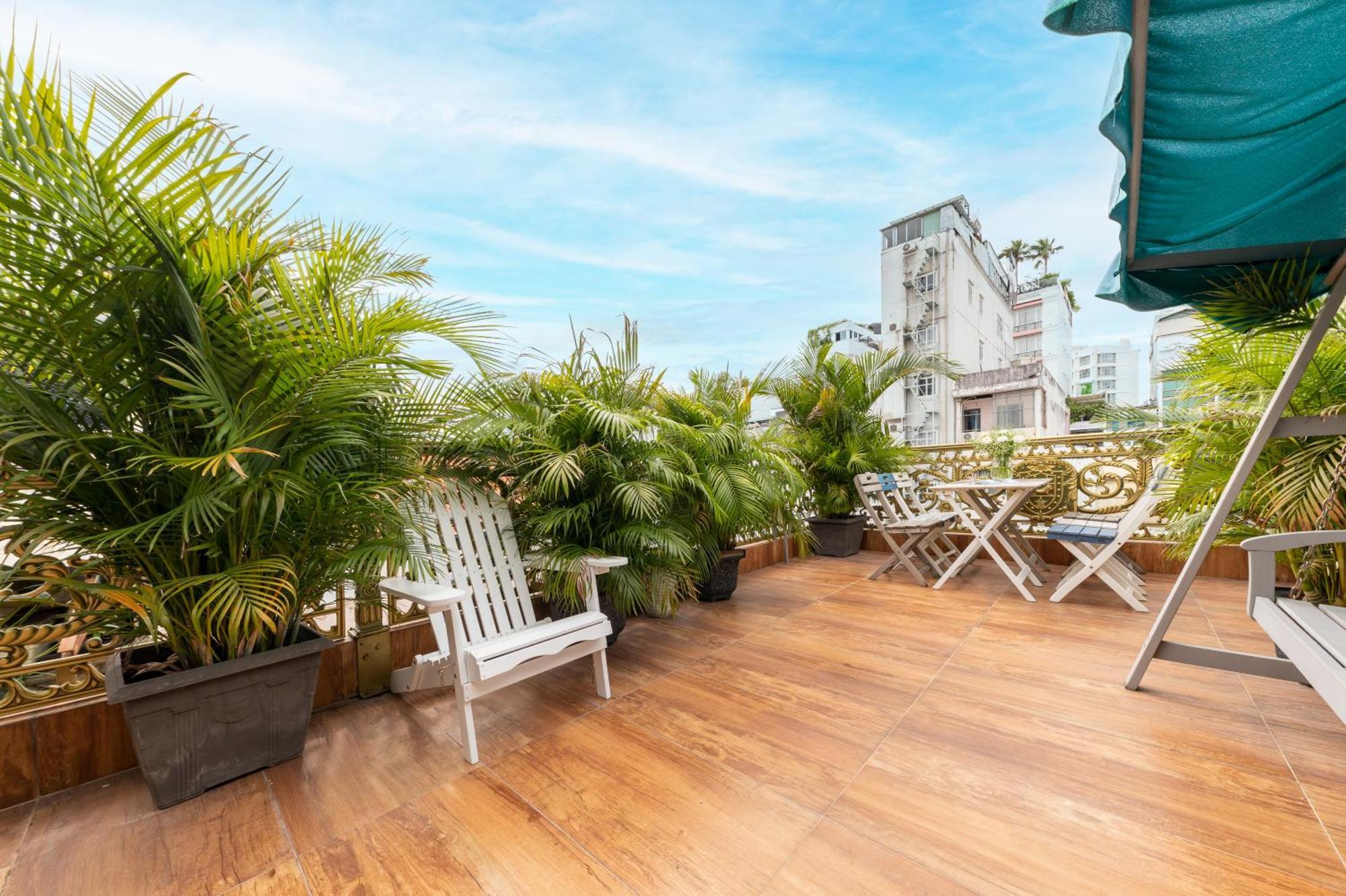 Woody House Saigon Center Aparthotel Хошимин Екстериор снимка