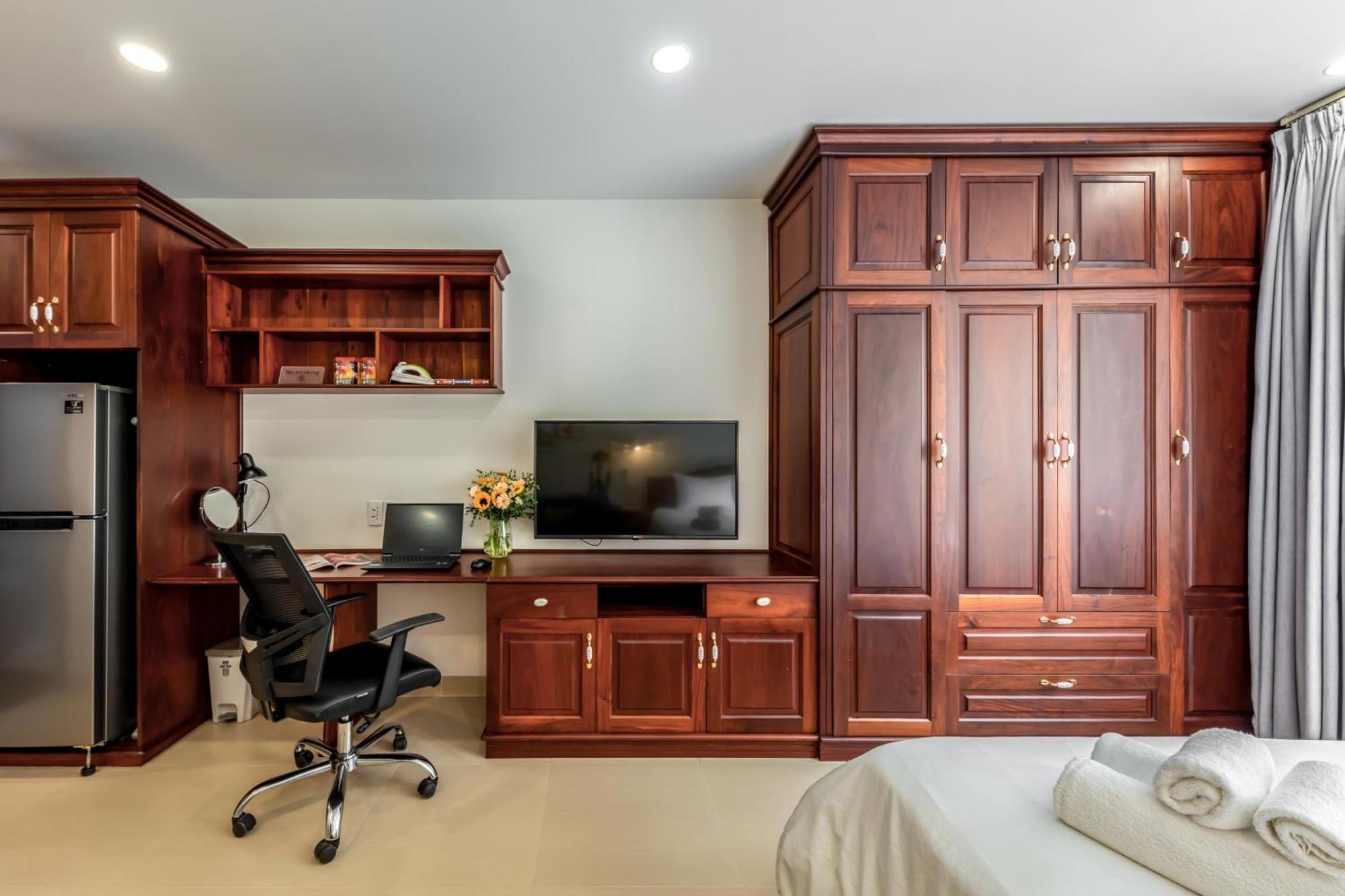 Woody House Saigon Center Aparthotel Хошимин Екстериор снимка
