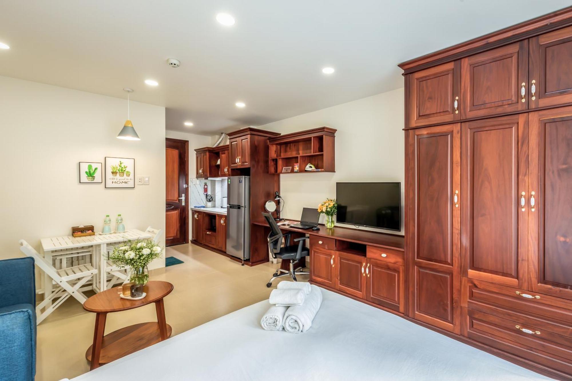Woody House Saigon Center Aparthotel Хошимин Екстериор снимка